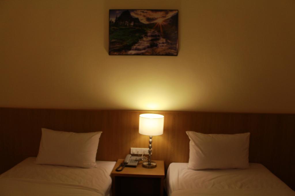 The Lephant Hotel Szuratthani Kültér fotó